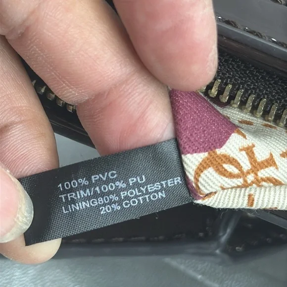 (Q0) GUESS Scandal Satchel Medium Tote, logo print - Picture 14 of 16